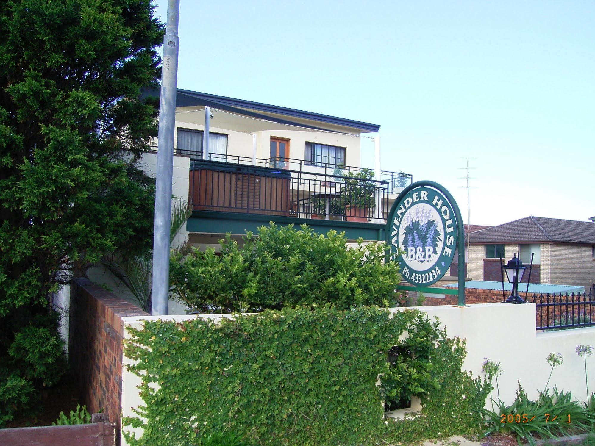Lavender House Bed & Breakfast Entrance Exterior foto